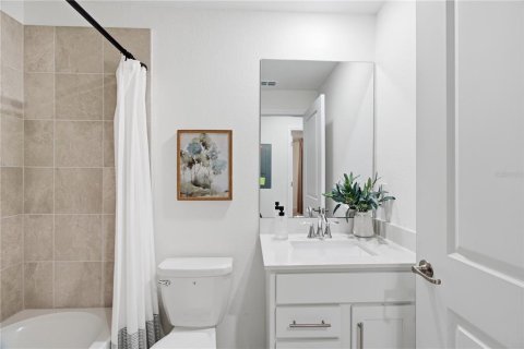 Condo in Lakewood Ranch, Florida, 2 bedrooms  № 2421896 - photo 25