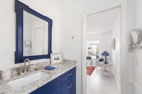House in Englewood, Florida 2 bedrooms, 175.59 sq.m. № 1677675 - photo 25