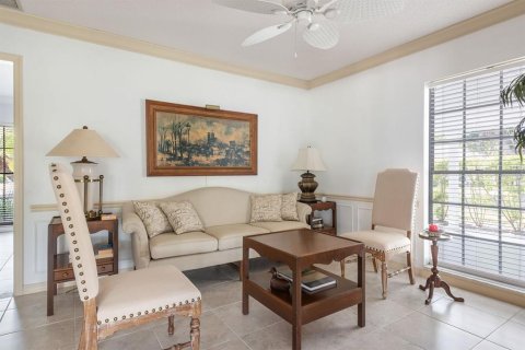 House in Englewood, Florida 2 bedrooms, 175.59 sq.m. № 1677675 - photo 10