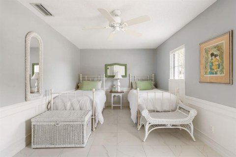 House in Englewood, Florida 2 bedrooms, 175.59 sq.m. № 1677675 - photo 27