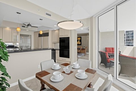 Condo in Fort Lauderdale, Florida, 2 bedrooms № 2407927 - photo 15