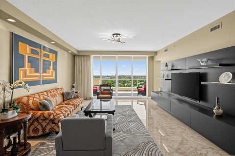 Condo in Fort Lauderdale, Florida, 2 bedrooms № 2407927 - photo 3