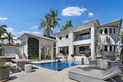 Casa en venta en Miami Beach, Florida, 6 dormitorios, 577.02 m2 № 1993771 - foto 9