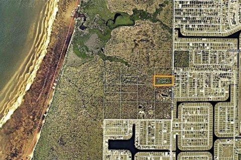 Land in Cape Coral, Florida № 2114311 - photo 8