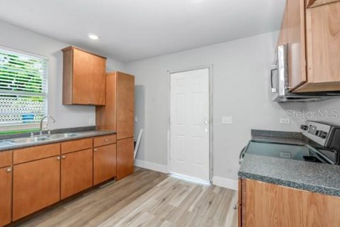 Villa ou maison à vendre à Tampa, Floride: 4 chambres, 205.31 m2 № 2356074 - photo 16
