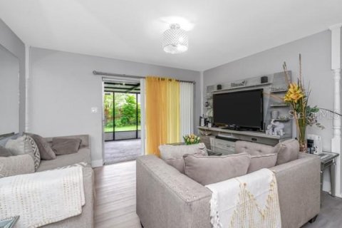 Villa ou maison à vendre à Tampa, Floride: 4 chambres, 205.31 m2 № 2356074 - photo 8