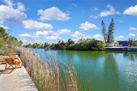 Terreno en venta en Hernando Beach, Florida № 2099334 - foto 14