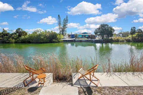 Terreno en venta en Hernando Beach, Florida № 2099334 - foto 13