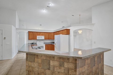 House in Port St. Lucie, Florida 3 bedrooms, 219.25 sq.m. № 2389556 - photo 22