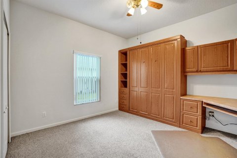 House in Port St. Lucie, Florida 3 bedrooms, 219.25 sq.m. № 2389556 - photo 24