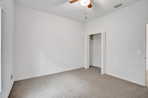 House in Port St. Lucie, Florida 3 bedrooms, 219.25 sq.m. № 2389556 - photo 29