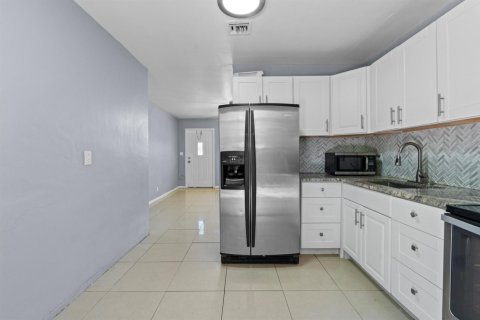 Appartement à louer à Boynton Beach, Floride: 2 chambres, 67.35 m2 № 2186775 - photo 12