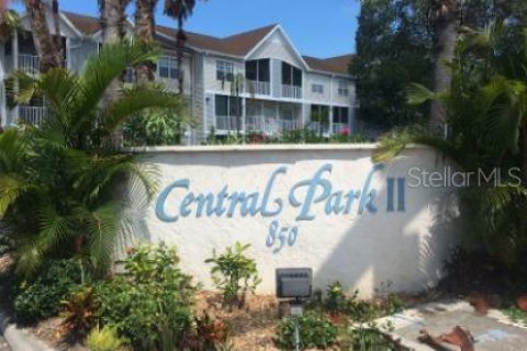 Condominio en alquiler en Sarasota, Florida, 2 dormitorios, 113.71 m2 № 1877149 - foto 1