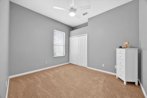 House in Apopka, Florida 5 bedrooms, 241.55 sq.m. № 1778667 - photo 16