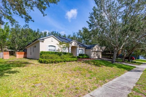 House in Apopka, Florida 5 bedrooms, 241.55 sq.m. № 1778667 - photo 2