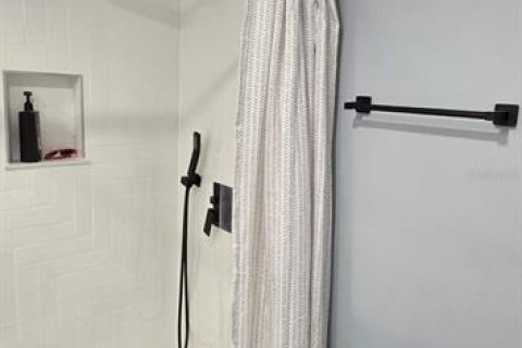 Villa ou maison à louer à Tampa, Floride: 4 chambres, 142.33 m2 № 1805622 - photo 11