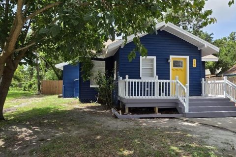 Villa ou maison à louer à Tampa, Floride: 4 chambres, 142.33 m2 № 1805622 - photo 1