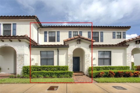 Touwnhouse à vendre à Homestead, Floride: 3 chambres, 123.37 m2 № 2090403 - photo 3