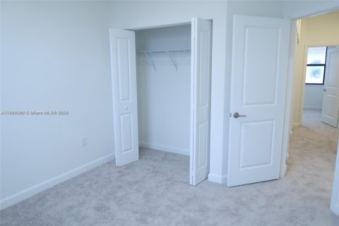 Touwnhouse à louer à Miami, Floride: 3 chambres, 123.65 m2 № 1833747 - photo 28