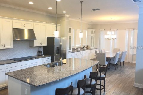 Villa ou maison à louer à Orlando, Floride: 4 chambres, 228.73 m2 № 2399109 - photo 3