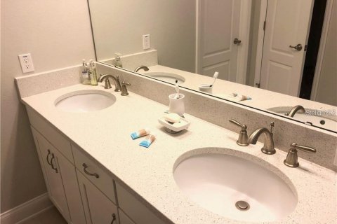 Villa ou maison à louer à Orlando, Floride: 4 chambres, 228.73 m2 № 2399109 - photo 18