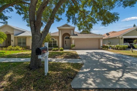 House in Tampa, Florida 3 bedrooms, 197.14 sq.m. № 2118861 - photo 5