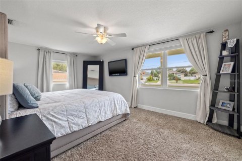Commercial property in Seminole, Florida 3 bedrooms, 234.11 sq.m. № 1846678 - photo 23