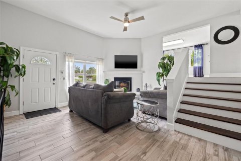 Commercial property in Seminole, Florida 3 bedrooms, 234.11 sq.m. № 1846678 - photo 6