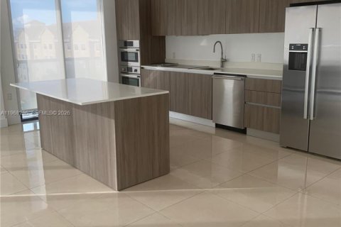 Condo in Miami, Florida, 2 bedrooms  № 2031785