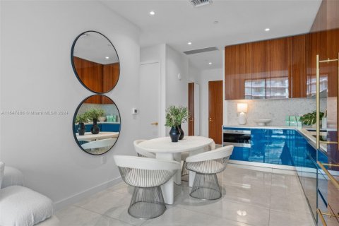 Condominio en venta en Miami, Florida, 2 dormitorios, 97.18 m2 № 1812235 - foto 9