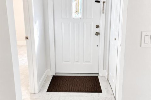 Touwnhouse à louer à Palm Springs, Floride: 2 chambres, 88.35 m2 № 2394756 - photo 5