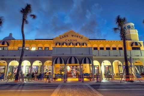 Condo in West Palm Beach, Florida, 1 bedroom  № 1869942 - photo 28