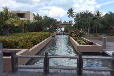 Condo in Key Biscayne, Florida, 2 bedrooms  № 2052724 - photo 21