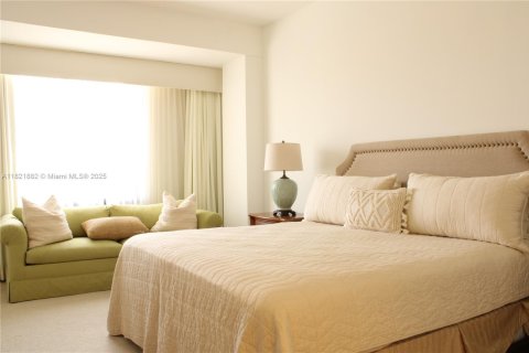 Condo in Key Biscayne, Florida, 2 bedrooms  № 2052724 - photo 8