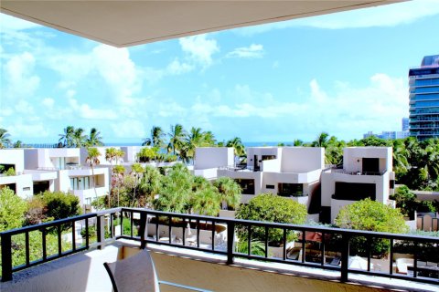 Condo in Key Biscayne, Florida, 2 bedrooms  № 2052724