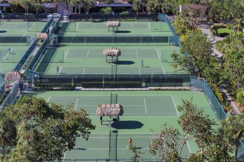 Condo in Key Biscayne, Florida, 2 bedrooms  № 2052724 - photo 23