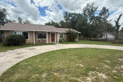 House in Ocala, Florida 4 bedrooms, 148.83 sq.m. № 1914488 - photo 1