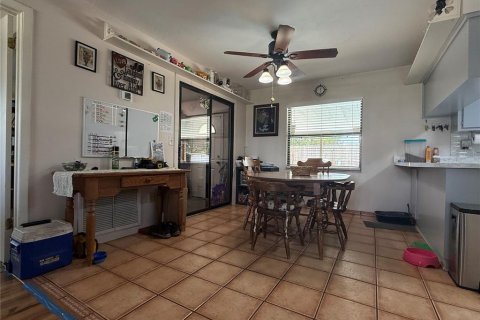 House in Ocala, Florida 4 bedrooms, 148.83 sq.m. № 1914488 - photo 17