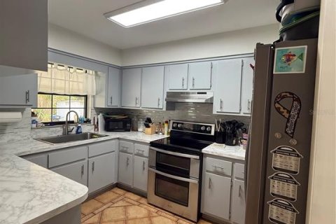 House in Ocala, Florida 4 bedrooms, 148.83 sq.m. № 1914488 - photo 15