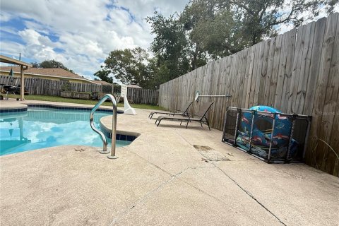 House in Ocala, Florida 4 bedrooms, 148.83 sq.m. № 1914488 - photo 2