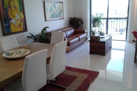 Condo in Miami Beach, Florida, 1 bedroom  № 1867805 - photo 15