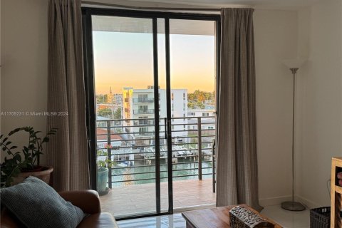Condo in Miami Beach, Florida, 1 bedroom  № 1867805 - photo 5