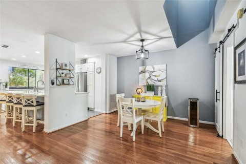 Touwnhouse à vendre à Dunedin, Floride: 3 chambres, 201.23 m2 № 1782666 - photo 8