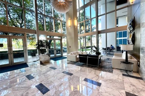 Condominio en alquiler en Miami, Florida, 2 dormitorios, 112.6 m2 № 1964645 - foto 29