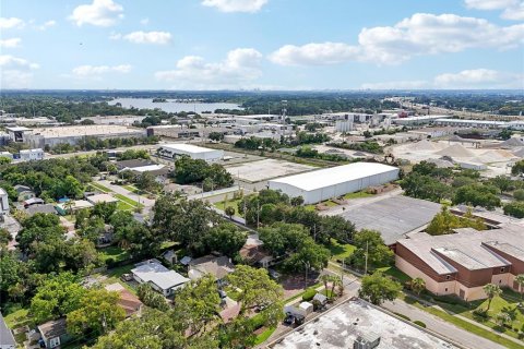 Commercial property in Orlando, Florida 120.68 sq.m. № 1279553 - photo 18