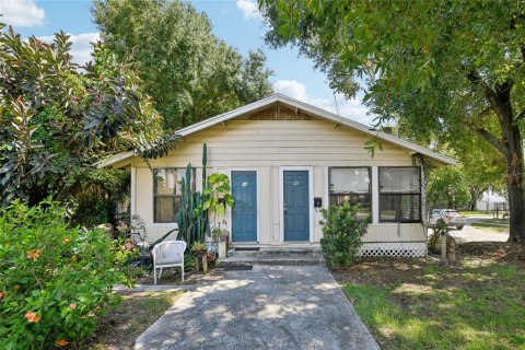Commercial property in Orlando, Florida 120.68 sq.m. № 1279553 - photo 1
