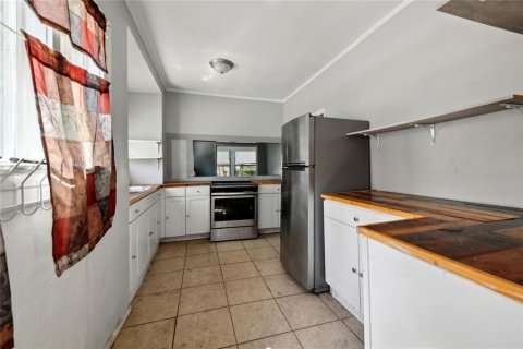 Commercial property in Orlando, Florida 120.68 sq.m. № 1279553 - photo 30