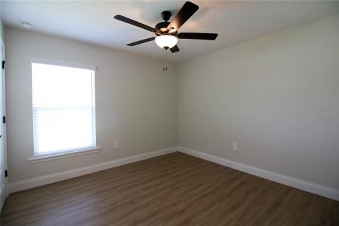 House in Lakeland, Florida 3 bedrooms, 137.87 sq.m. № 2218077 - photo 21