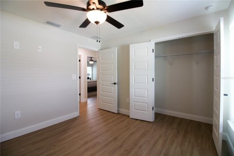 House in Lakeland, Florida 3 bedrooms, 137.87 sq.m. № 2218077 - photo 22