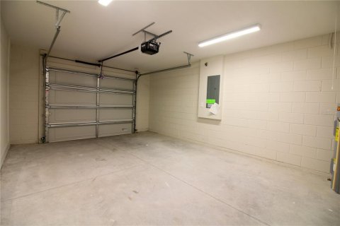House in Lakeland, Florida 3 bedrooms, 137.87 sq.m. № 2218077 - photo 26